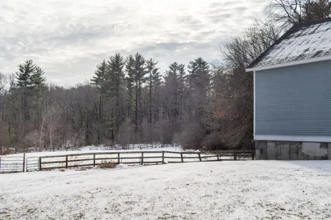 66 Kensington Road Hampton Falls NH 03844