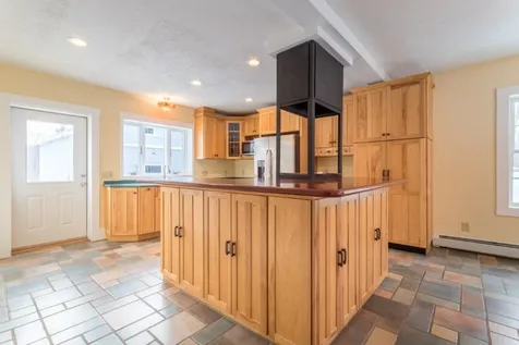 66 Kensington Road Hampton Falls NH 03844