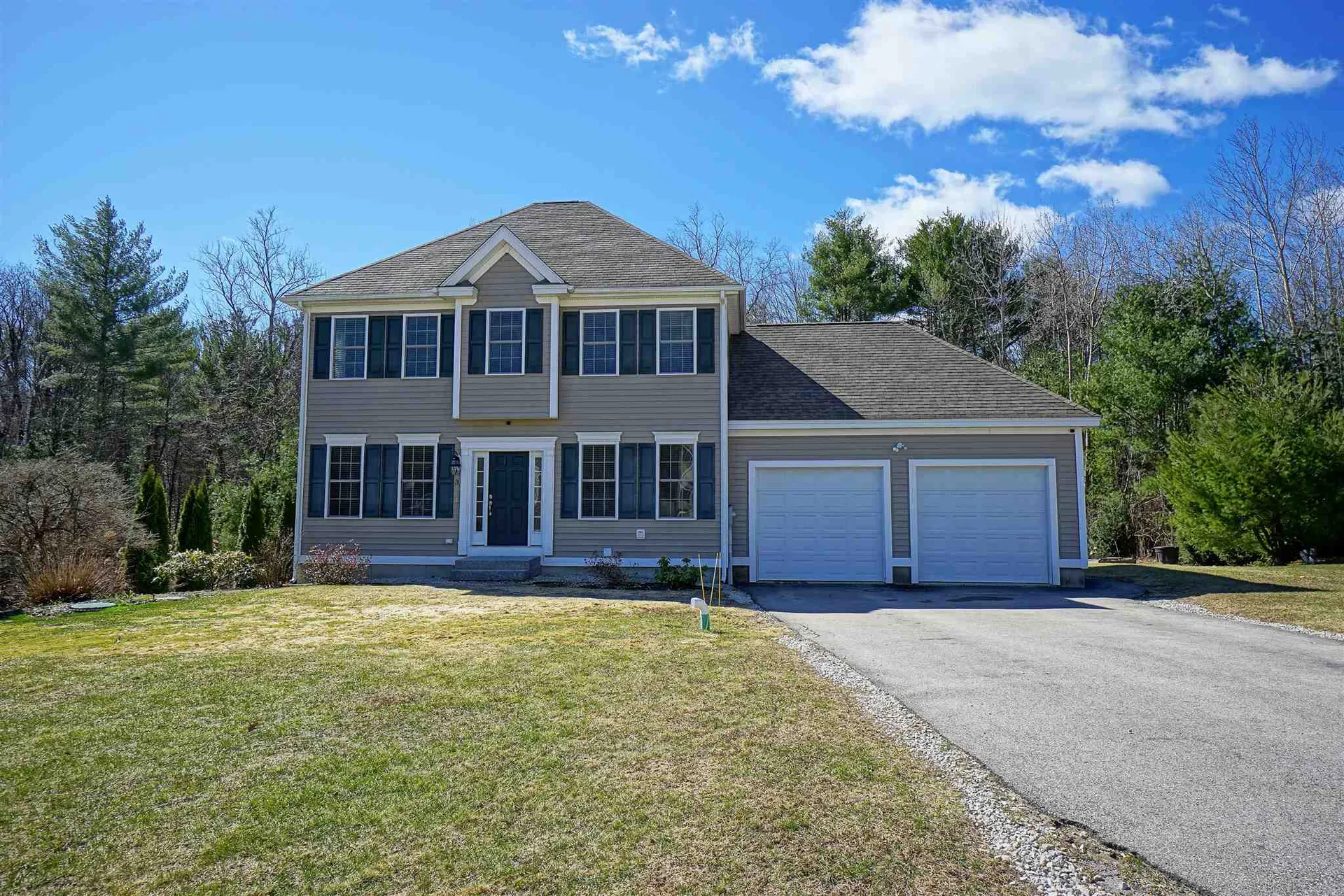 3 Boulder Court Raymond NH 03077