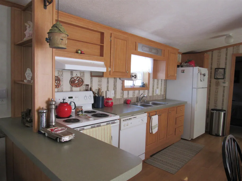 13 Dublin Street Gorham NH 03581