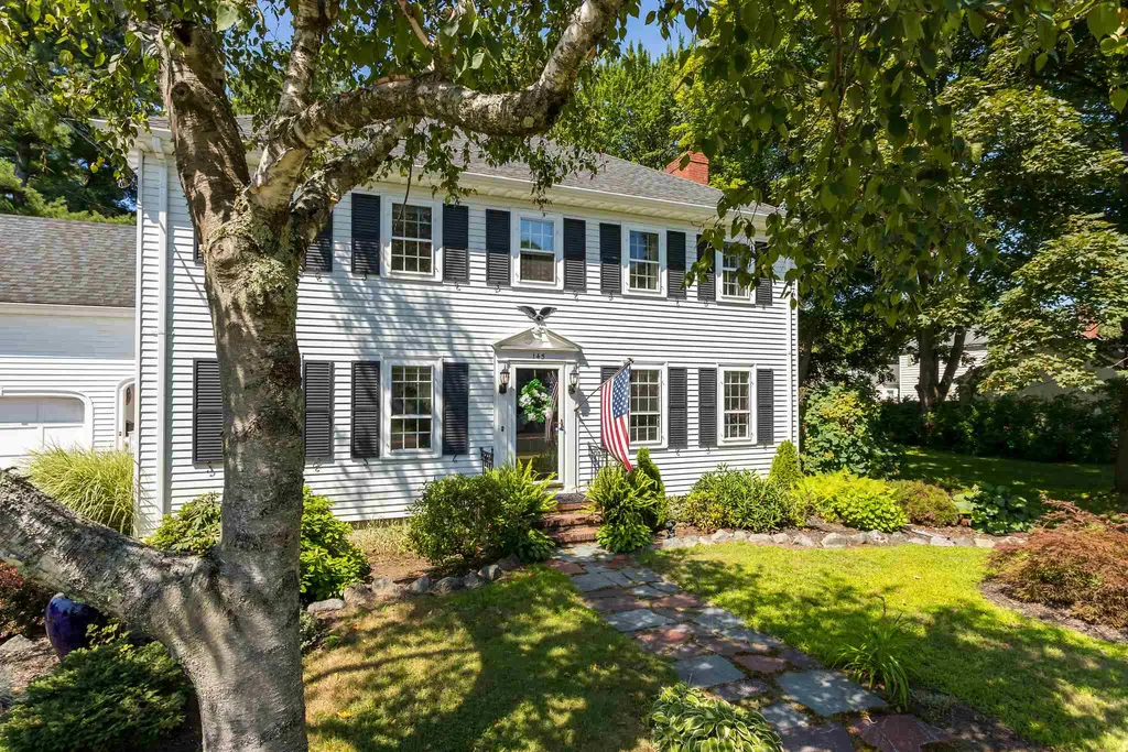 145 Charles Street Rochester NH 03867