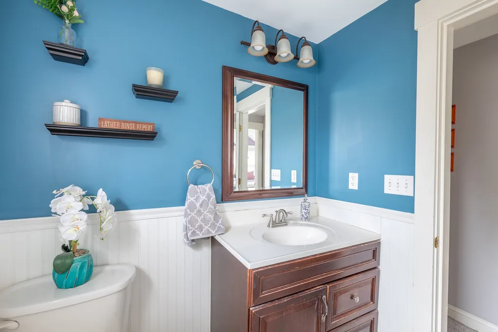 20 Middle Street South Berwick ME 03908