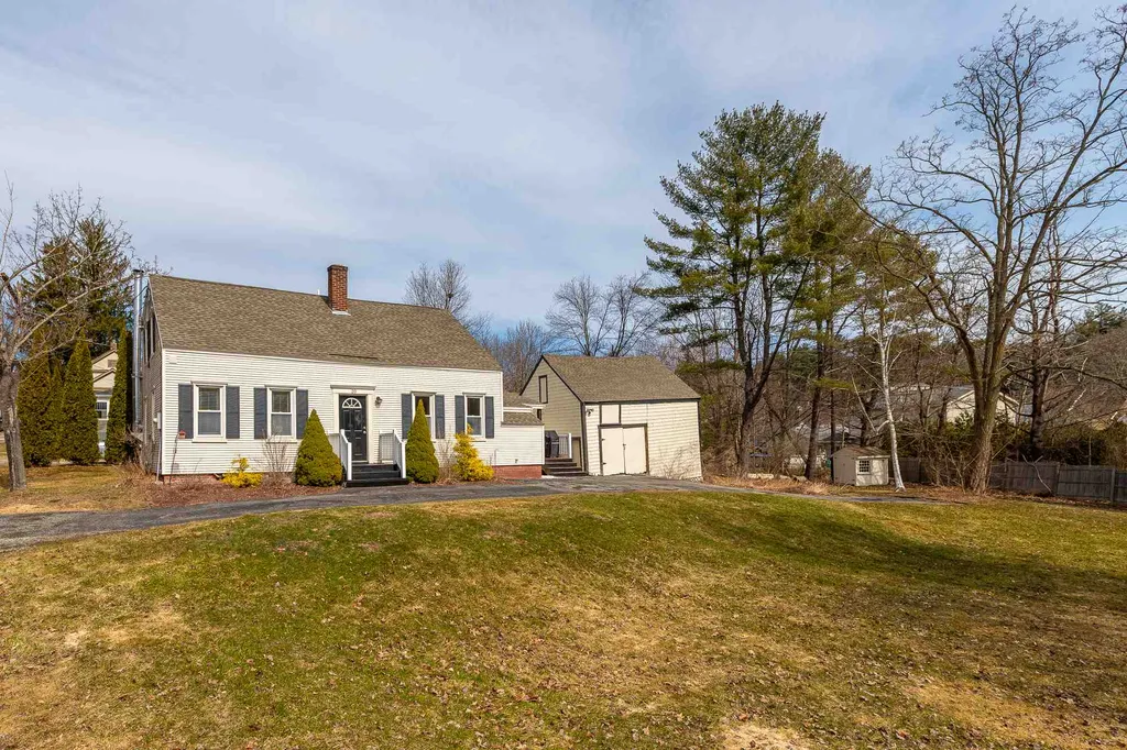 20 Middle Street South Berwick ME 03908
