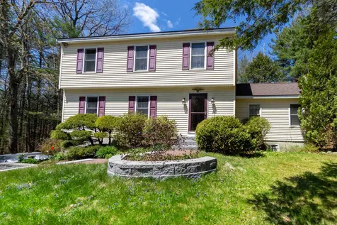 22 Huntington Place Hampton NH 03842