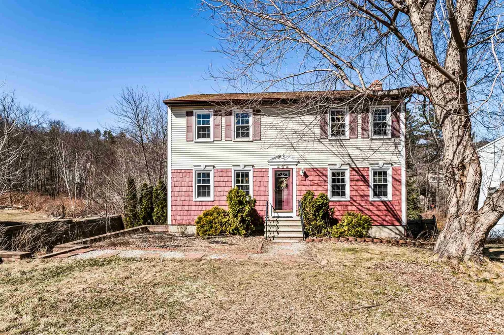 4 Springer Road Hooksett NH 03106