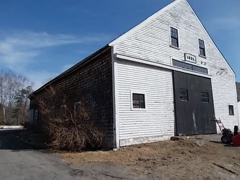310 Wadleigh Falls Road Newmarket NH 03857