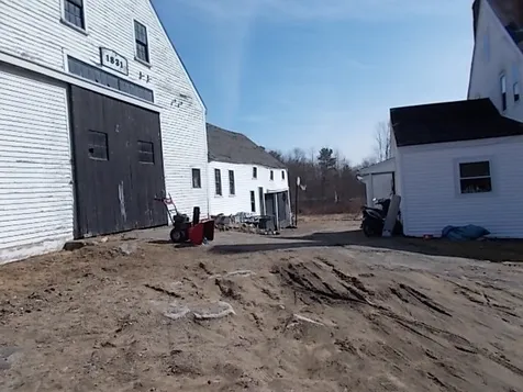 310 Wadleigh Falls Road Newmarket NH 03857