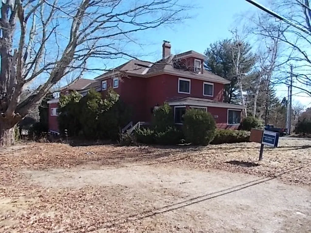239 Drakeside Road Hampton NH 03842