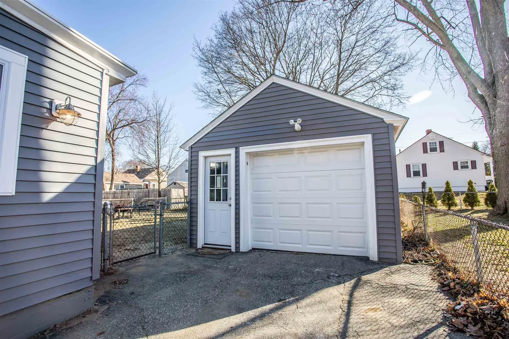 131 Porter Street Manchester NH 03103