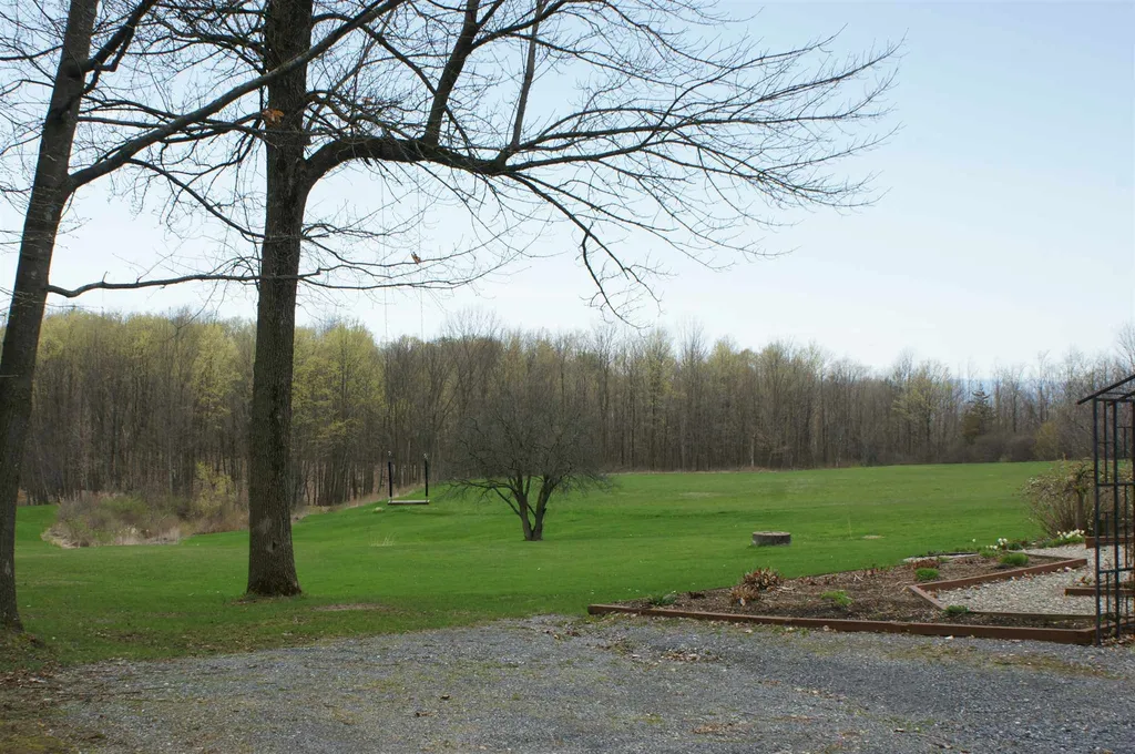 38 Stone Meadow Lane Ferrisburgh VT 05456