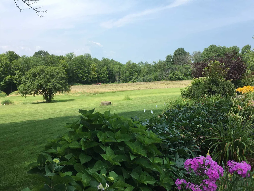 38 Stone Meadow Lane Ferrisburgh VT 05456