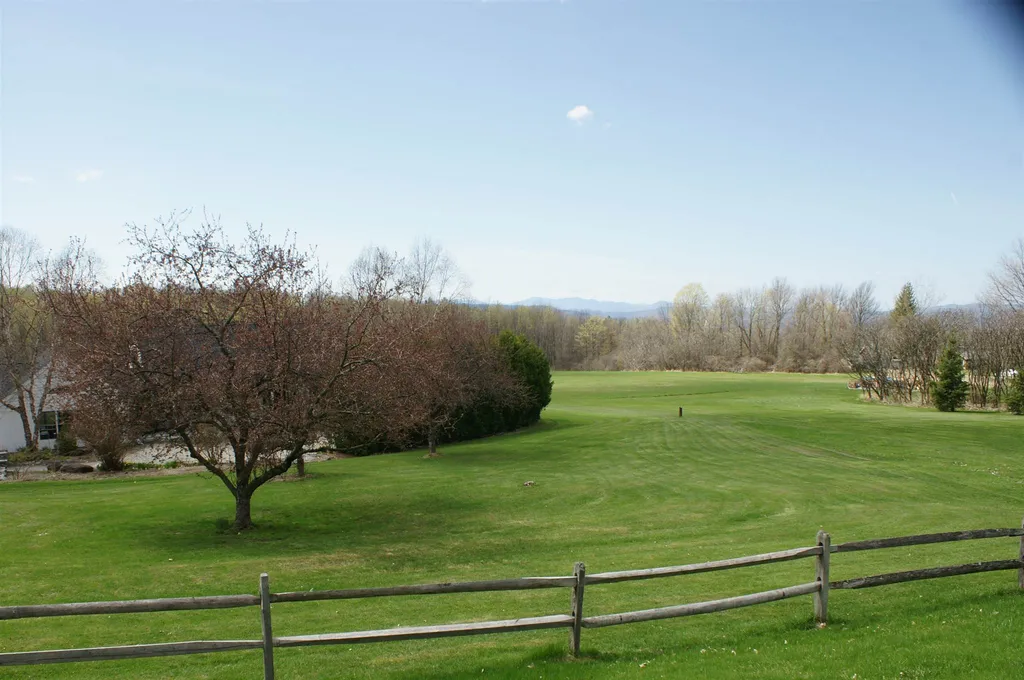 38 Stone Meadow Lane Ferrisburgh VT 05456
