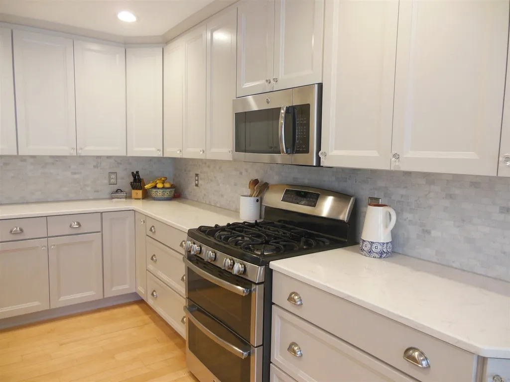 38 Stone Meadow Lane Ferrisburgh VT 05456