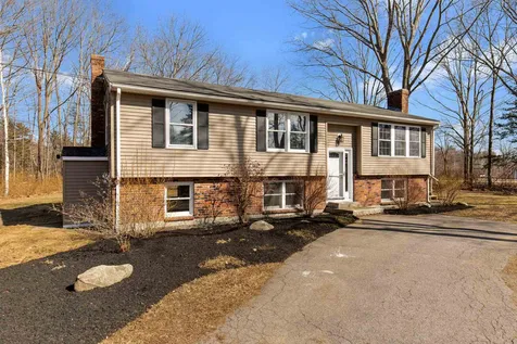 42 Dearborn Road Greenland NH 03840