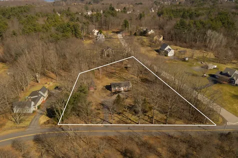 42 Dearborn Road Greenland NH 03840