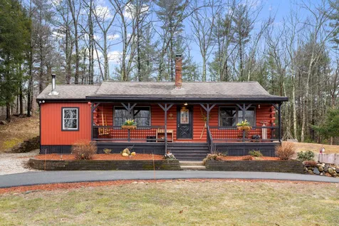 4 Michael Drive Danville NH 03819
