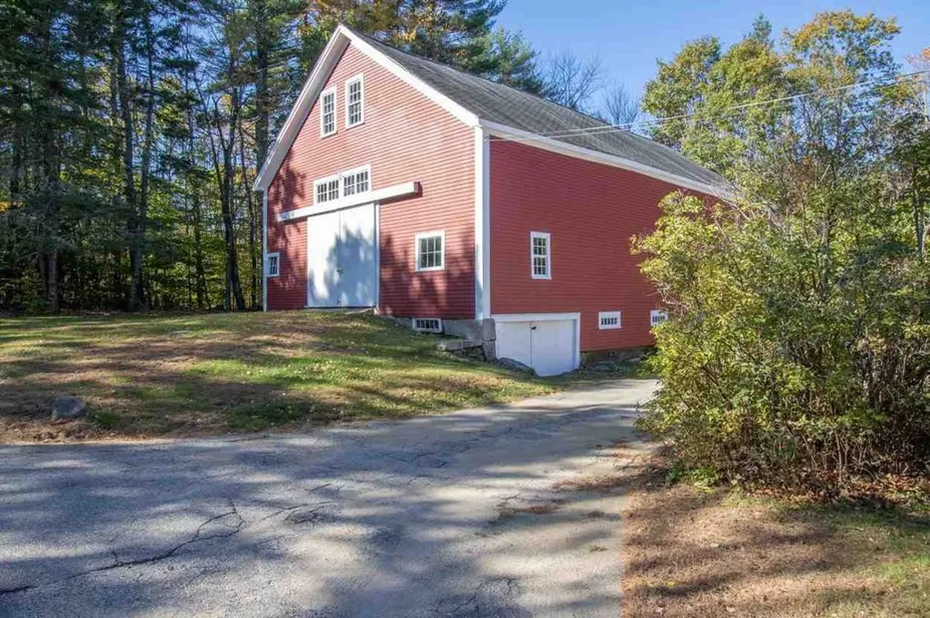 8 Smith Sanborn Road Chichester NH 03258