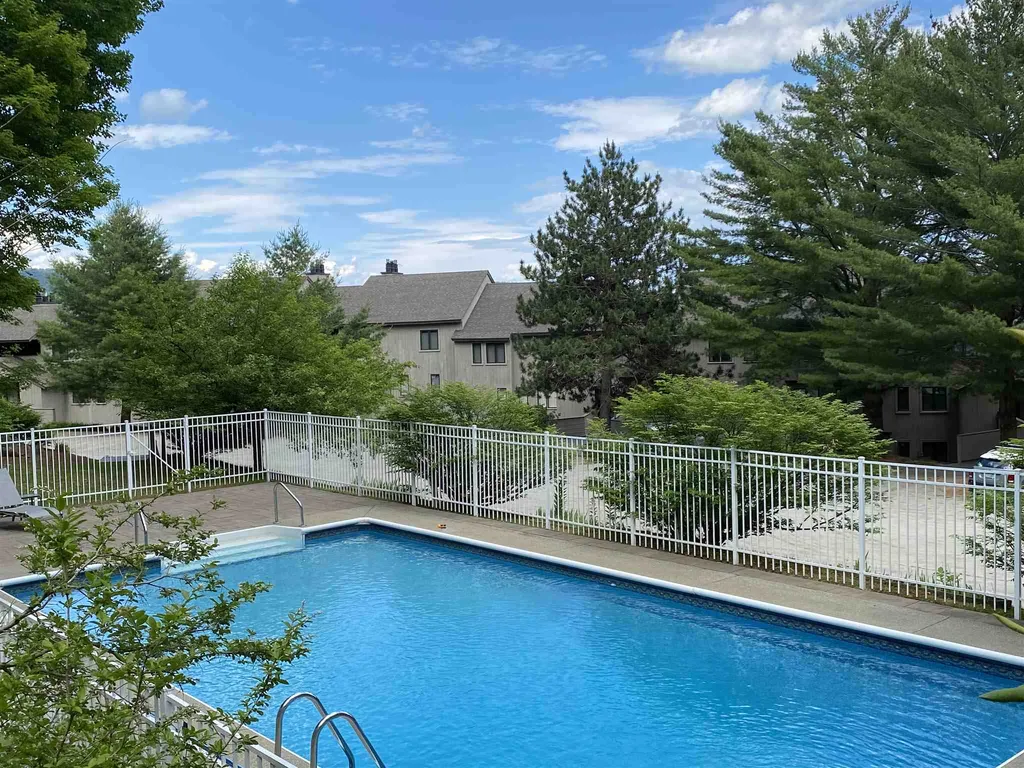 89 Snowside Drive Fayston VT 05673