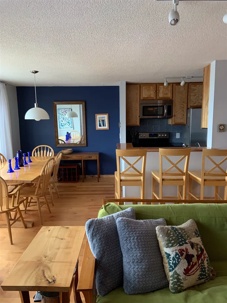 89 Snowside Drive Fayston VT 05673