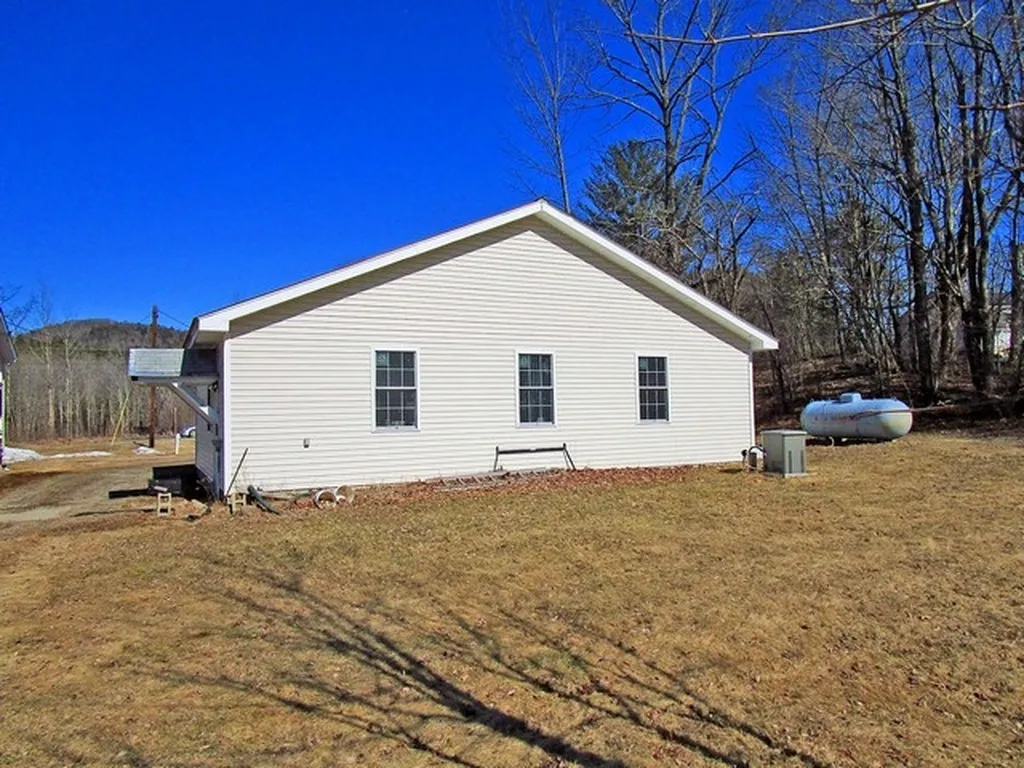401 Washburn Road Alexandria NH 03222