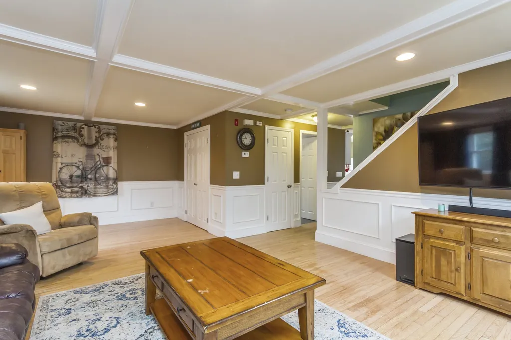11 Grapevine Drive Fremont NH 03044