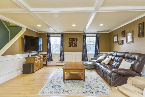 11 Grapevine Drive Fremont NH 03044