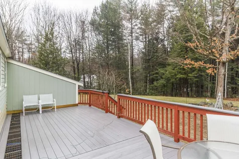 11 Grapevine Drive Fremont NH 03044