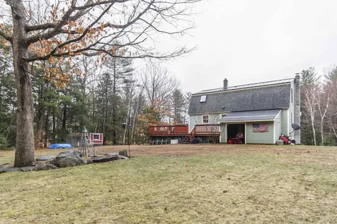 11 Grapevine Drive Fremont NH 03044