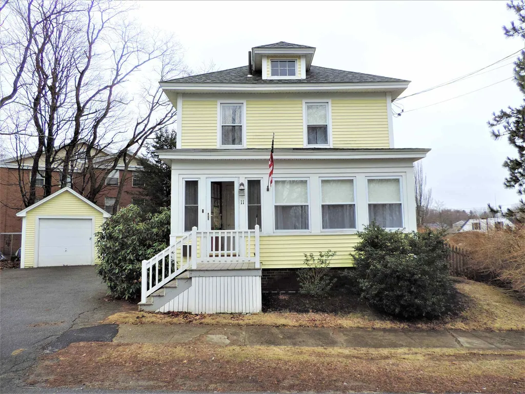 11 Dearborn Avenue Hampton NH 03842
