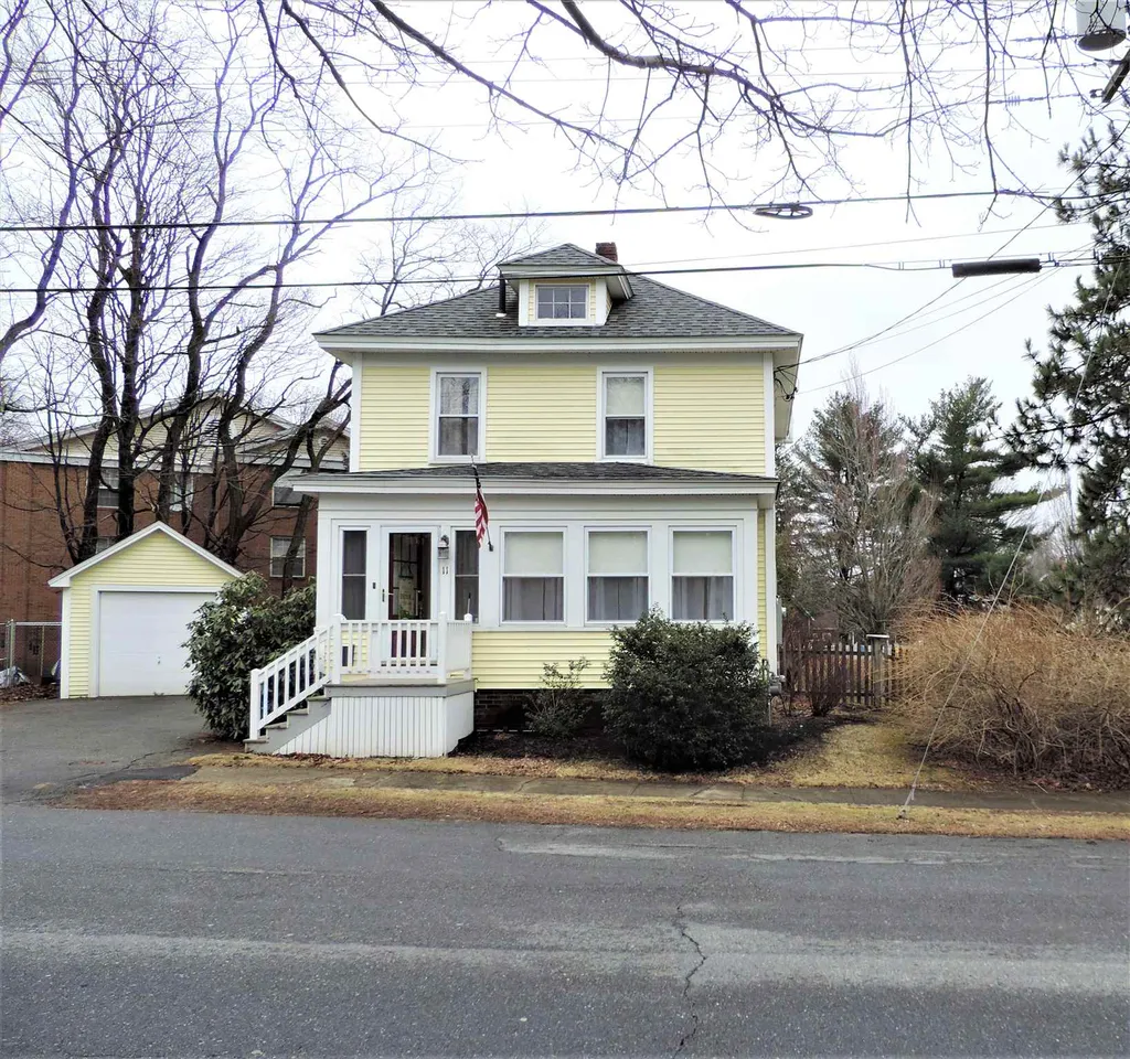 11 Dearborn Avenue Hampton NH 03842