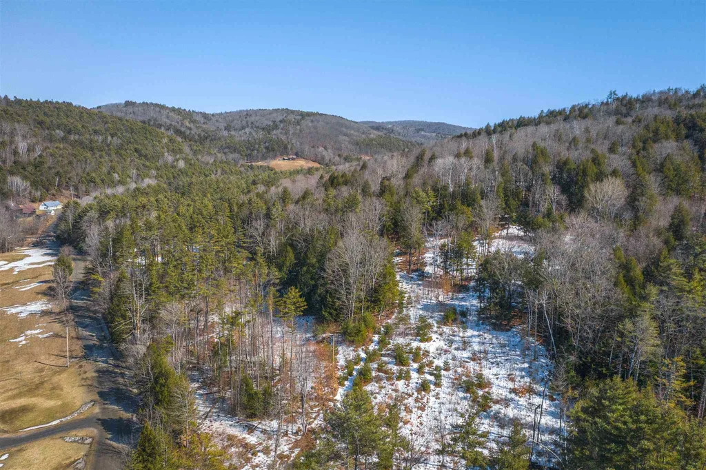76 Button Hill Road Tunbridge VT 05077