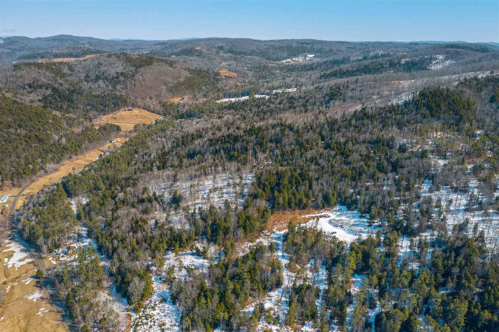 76 Button Hill Road Tunbridge VT 05077