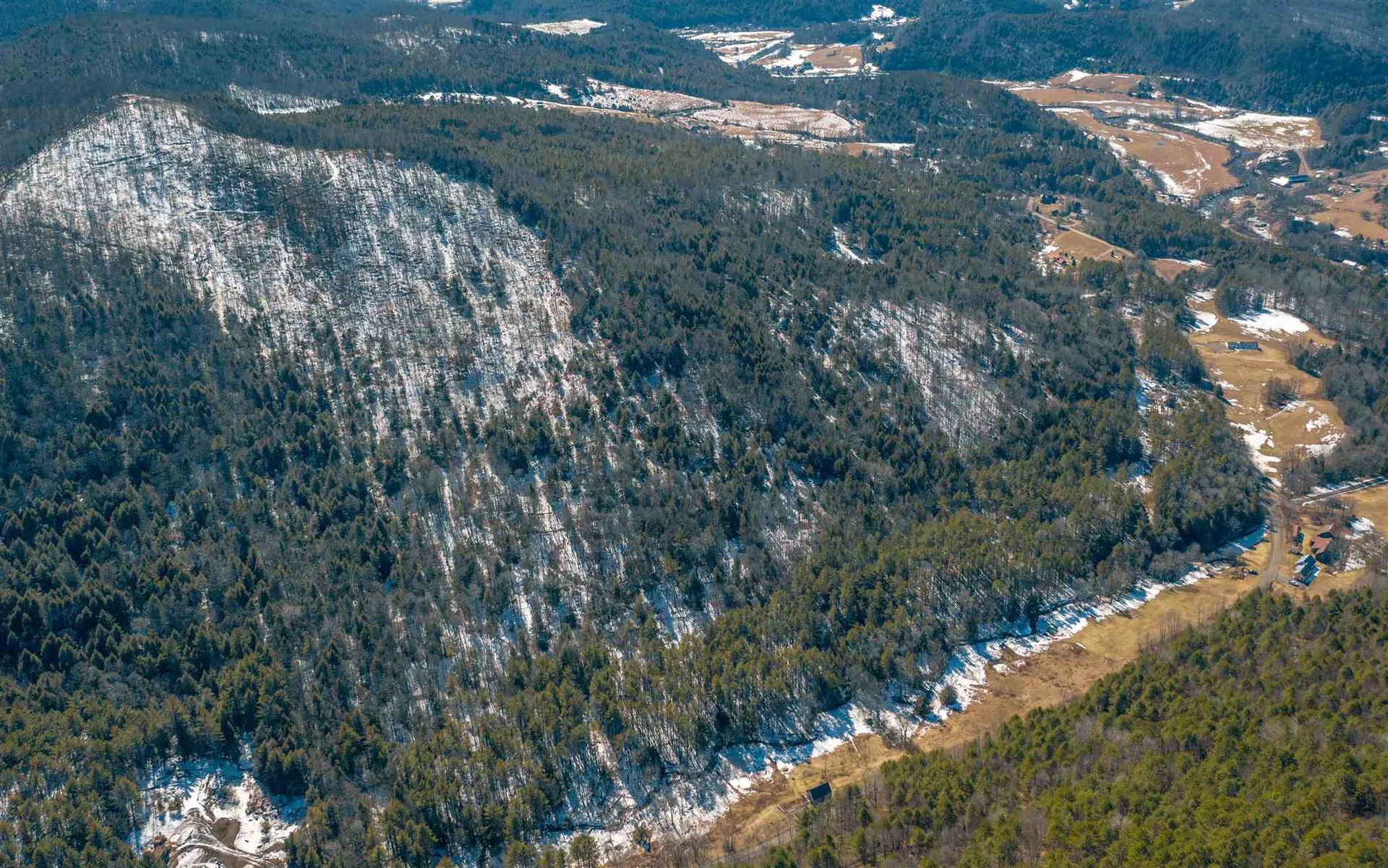76 Button Hill Road Tunbridge VT 05077