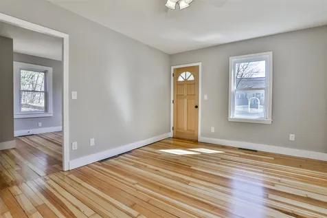 12 Adelaide Street Hudson NH 03051