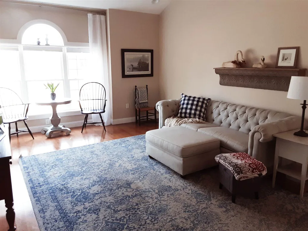 18 Swan Circle Concord NH 03301