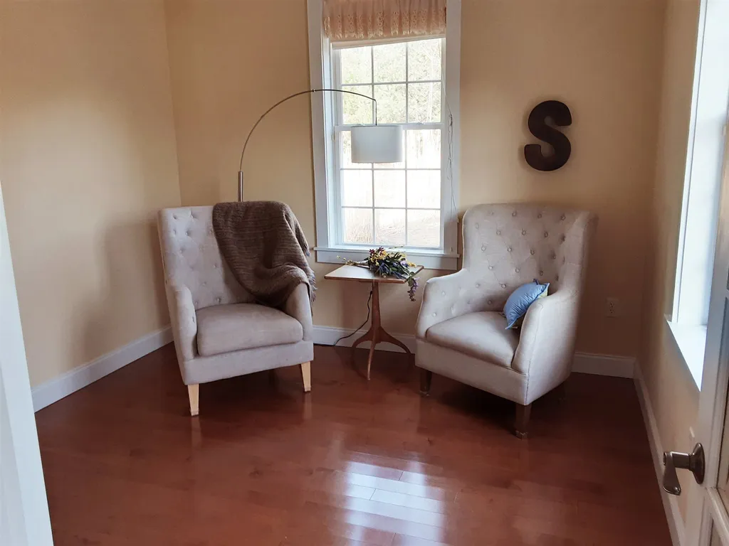 18 Swan Circle Concord NH 03301