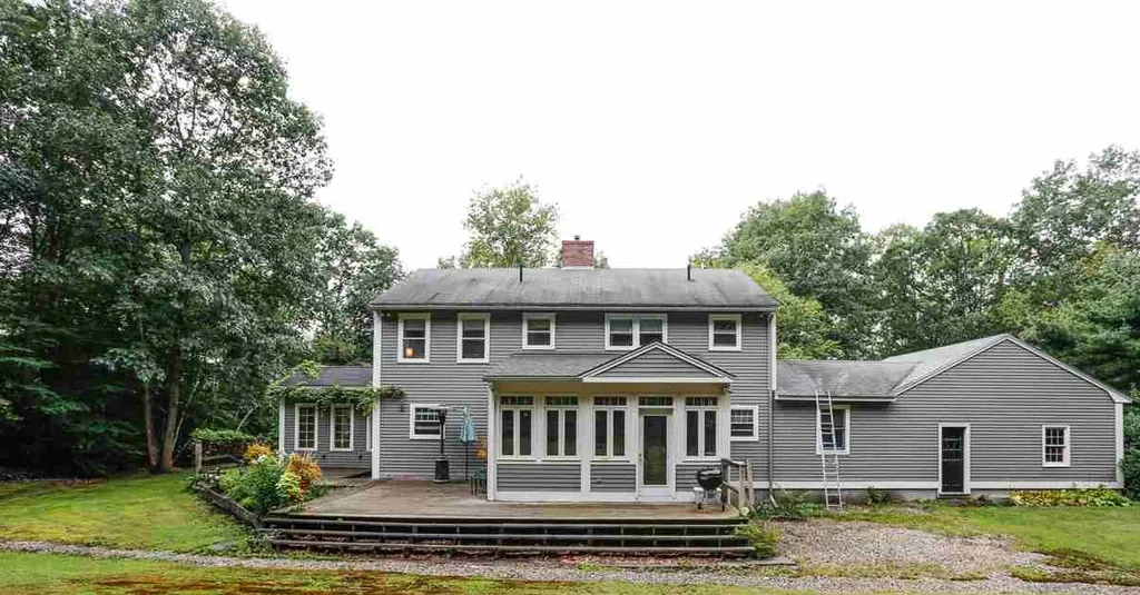 12 Heidi Lane Bow NH 03304