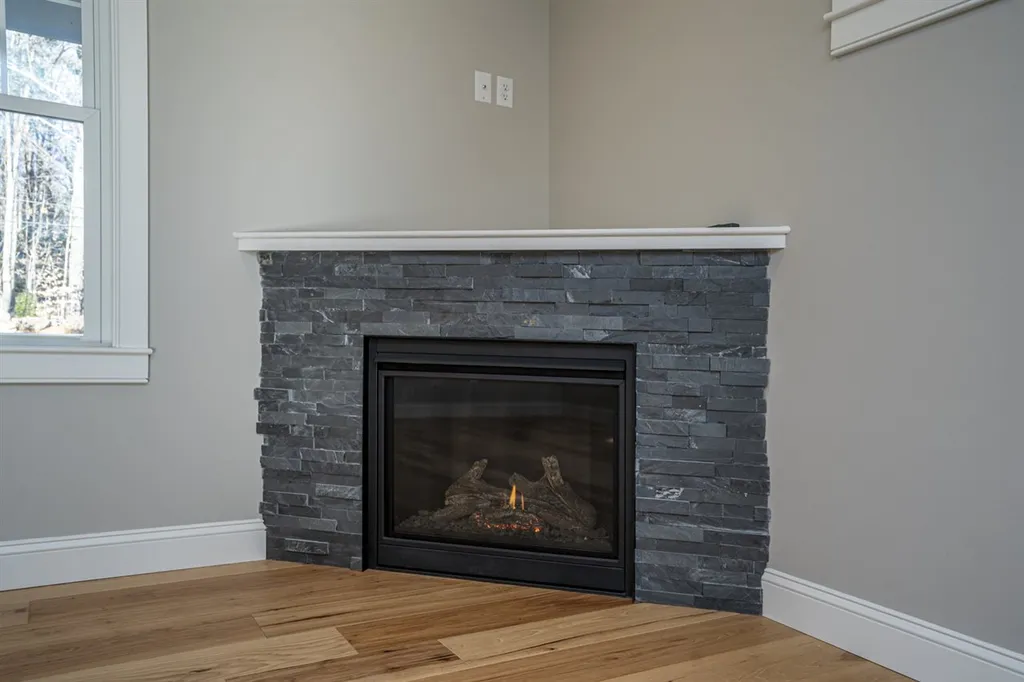 42 Knowles Drive Barrington NH 03825