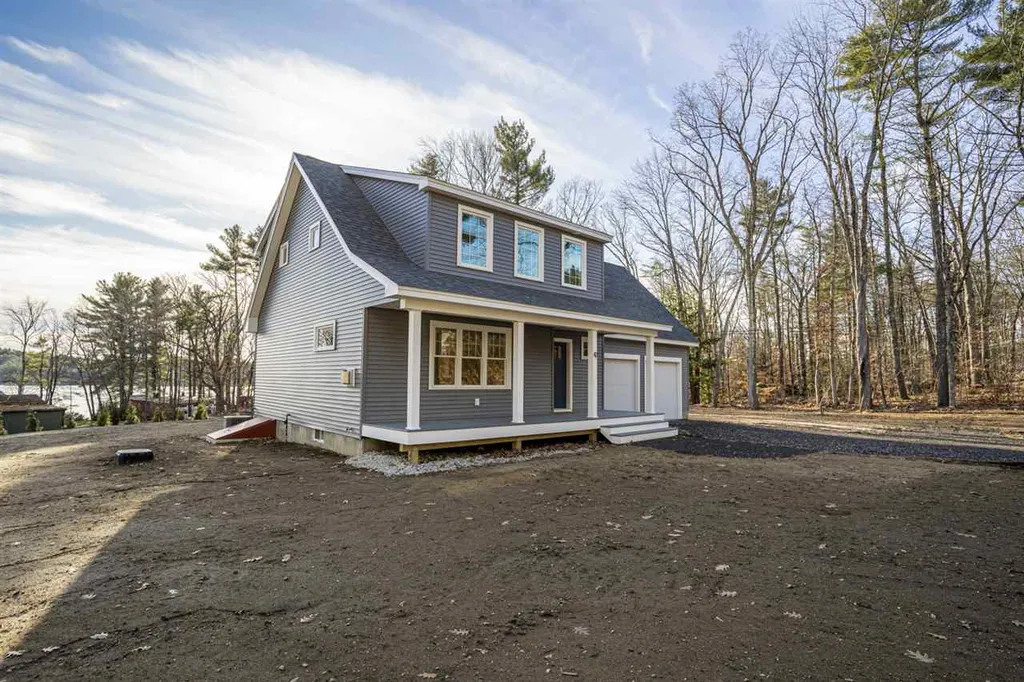 42 Knowles Drive Barrington NH 03825