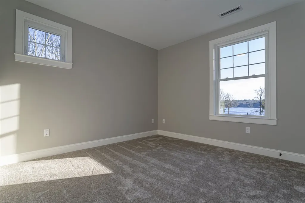 42 Knowles Drive Barrington NH 03825