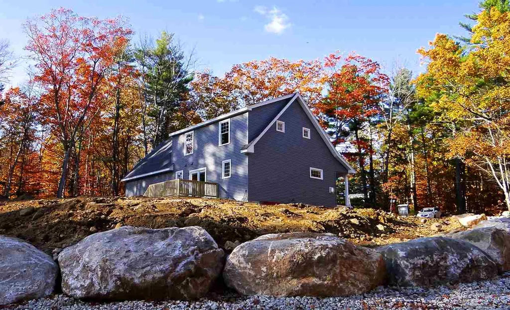 42 Knowles Drive Barrington NH 03825