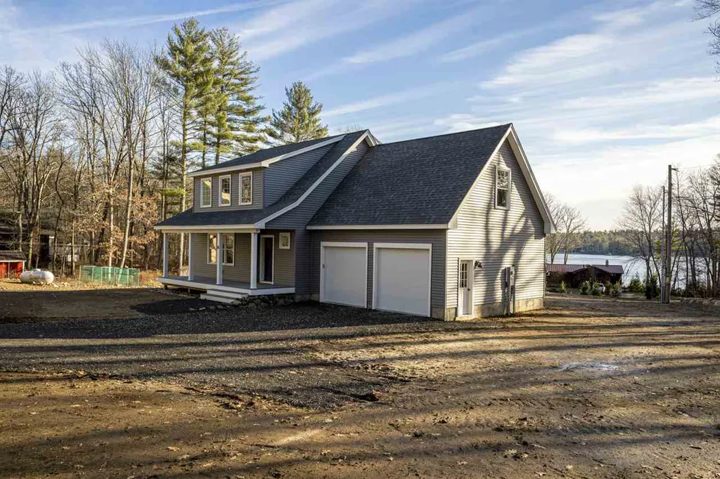 42 Knowles Drive Barrington NH 03825