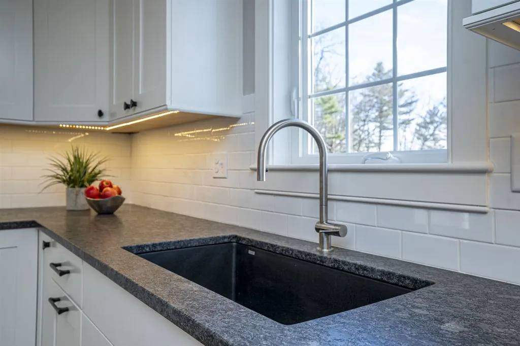 42 Knowles Drive Barrington NH 03825