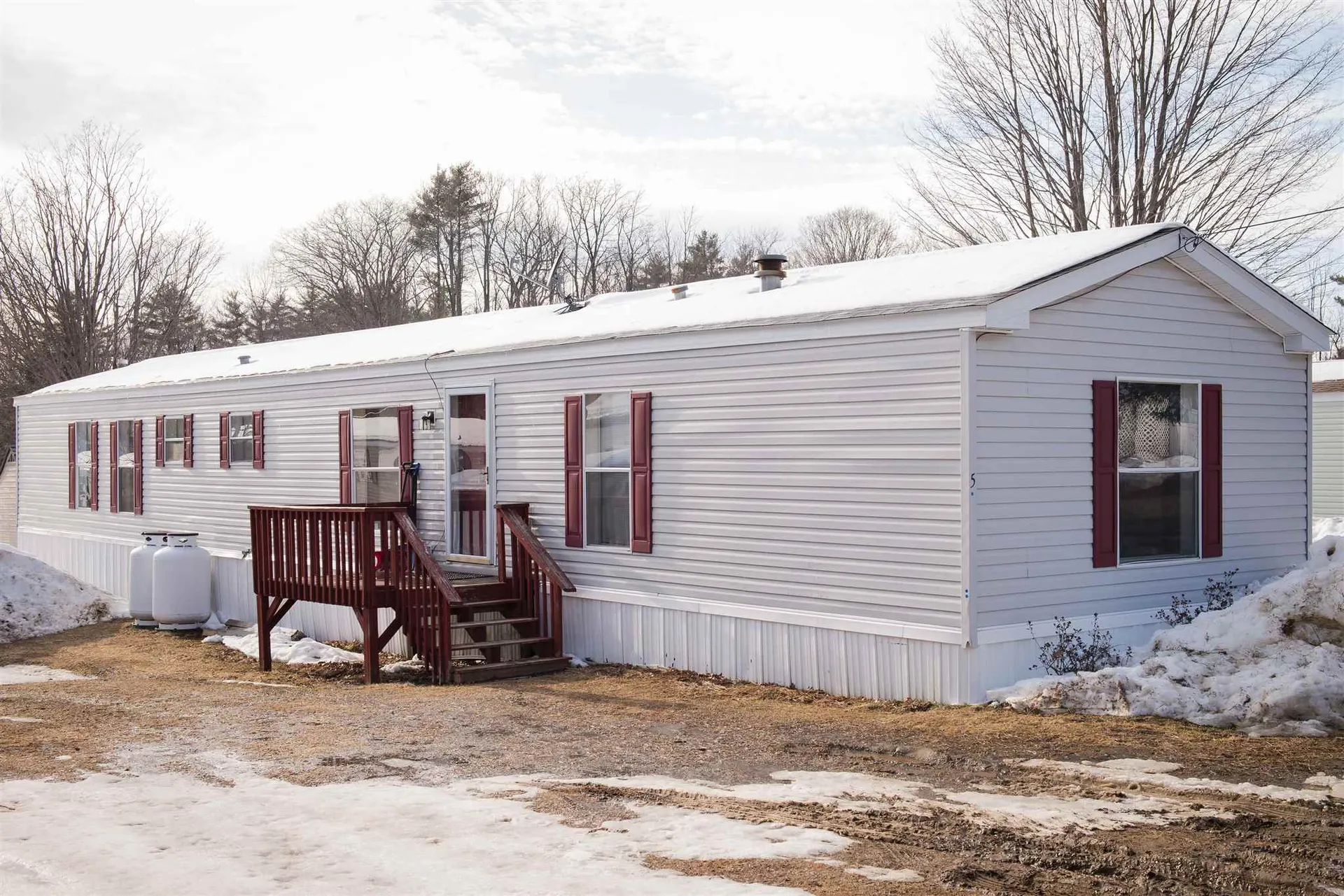5 Cherry Street Belmont NH 03220