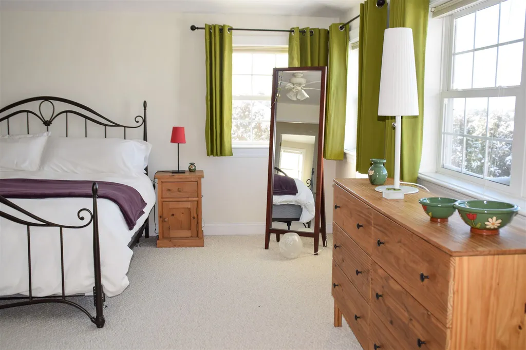 5 Vale Drive South Burlington VT 05403