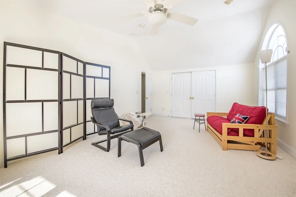 5 Vale Drive South Burlington VT 05403
