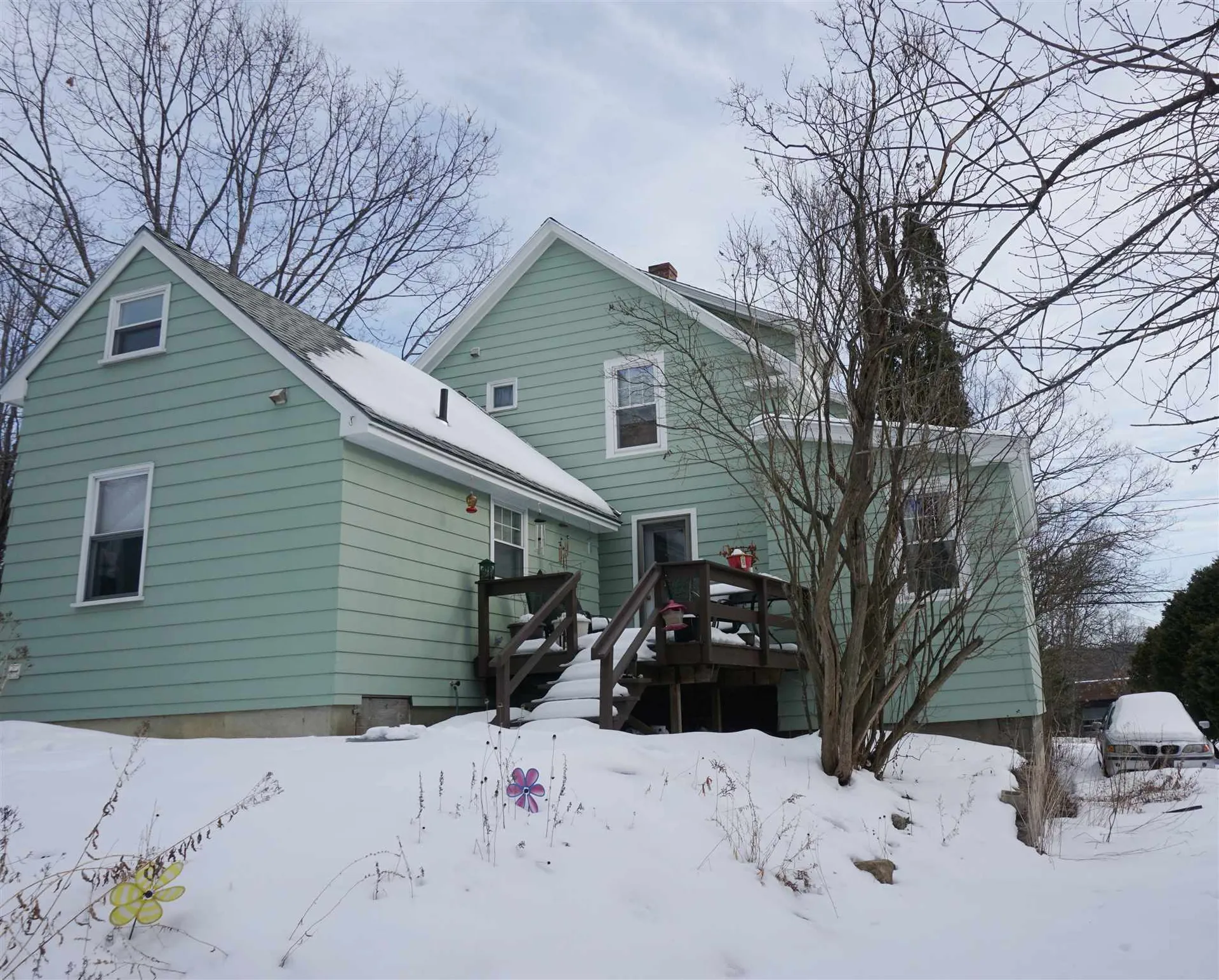 12 Woodland Avenue Laconia NH 03246