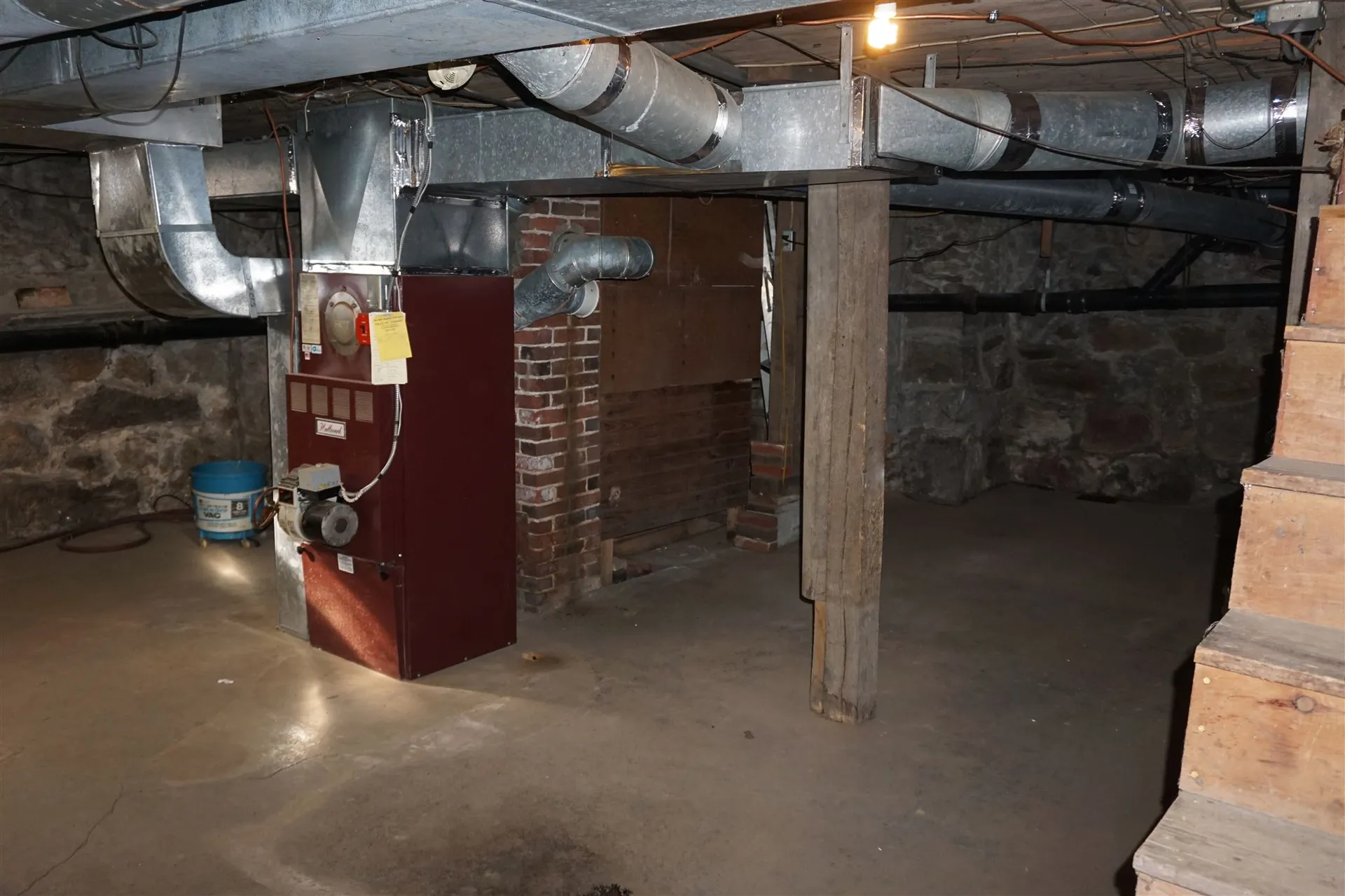 12 Woodland Avenue Laconia NH 03246