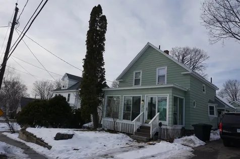 12 Woodland Avenue Laconia NH 03246