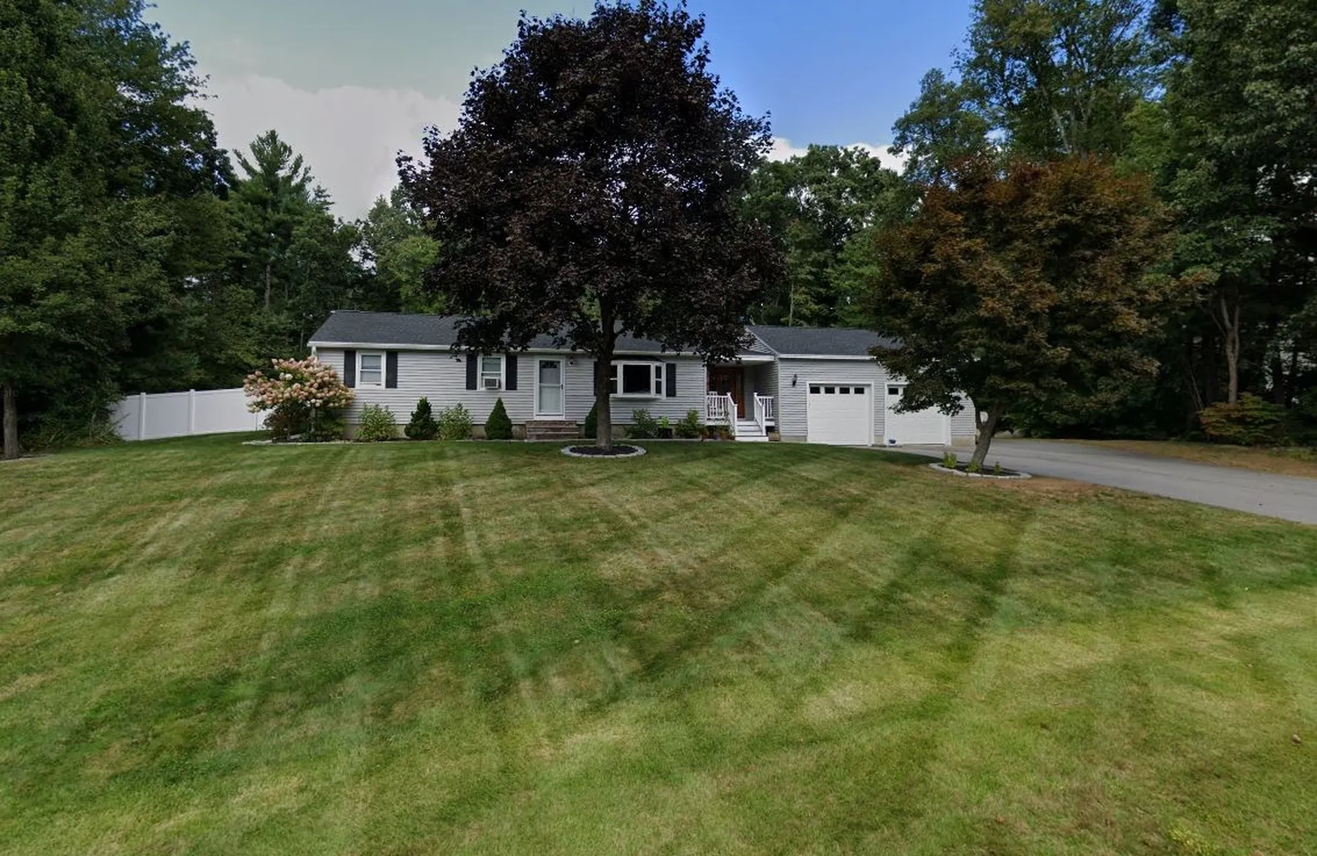 5 Falcon Drive Pelham NH 03076